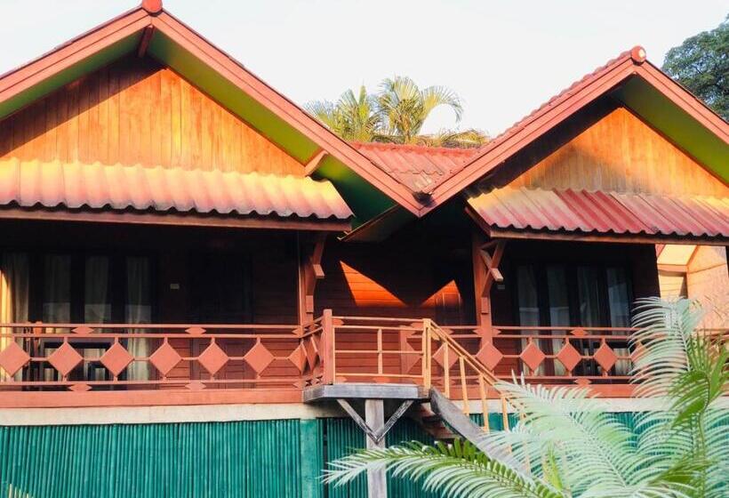 פנסיון Bungalows Le Jar Din Ogne