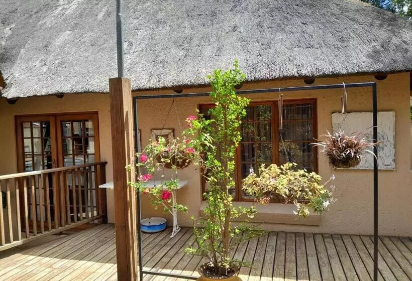 ペンション Hadeda Self Catering Guest Cottage