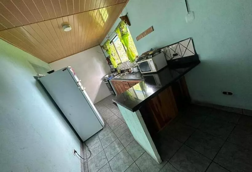 پانسیون Hostel Gaia Zo é