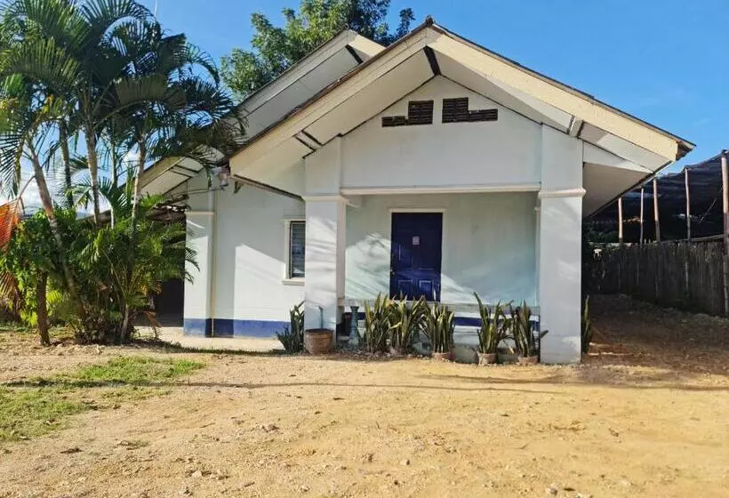 ペンション Huean Fha Kram เฮือนฟ้าคราม โฮมสเตย์เชียงราย