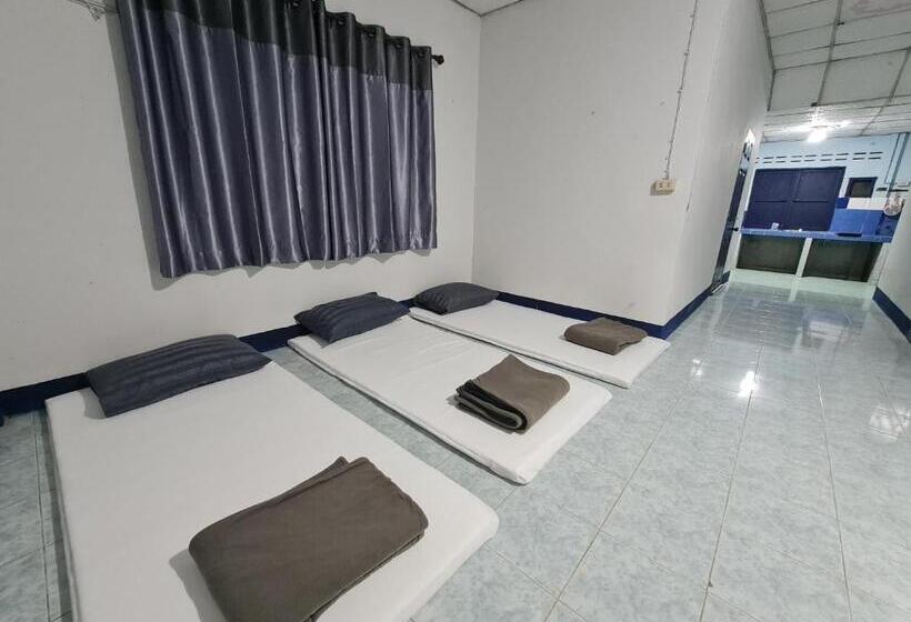 Pension Huean Fha Kram เฮือนฟ้าคราม โฮมสเตย์เชียงราย