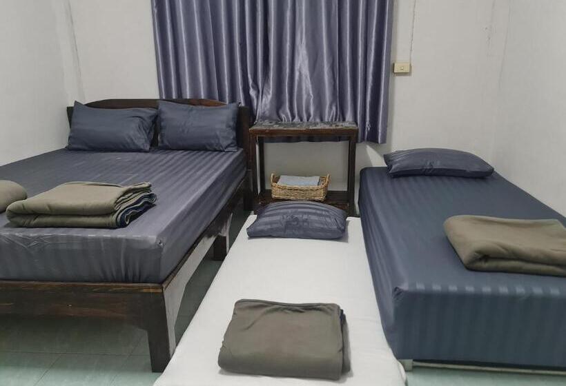 Pension Huean Fha Kram เฮือนฟ้าคราม โฮมสเตย์เชียงราย