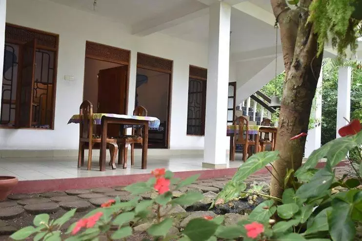 ペンション Jayasena Homestay