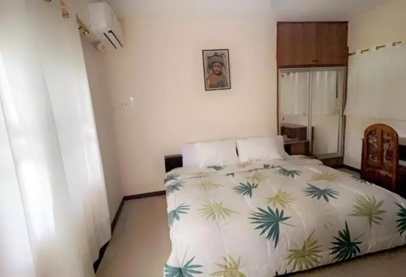 پانسیون Kingsby Condo, New Achimota