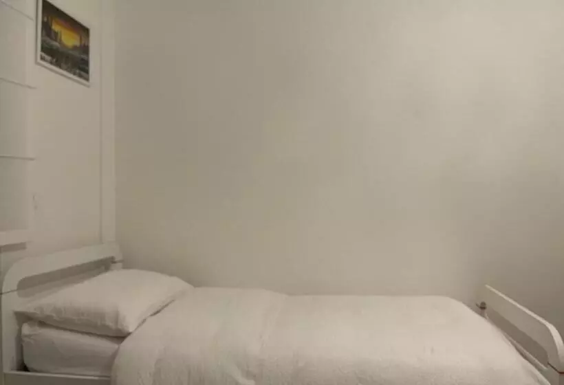 پانسیون Nest & Relax