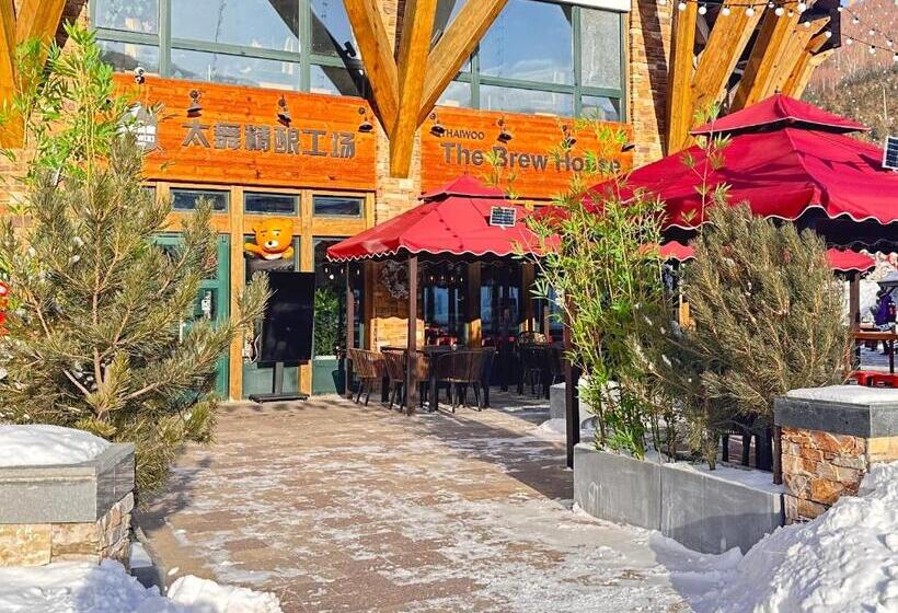 Ski And Suites At Thaiwoo Resort 逅雪套房民宿