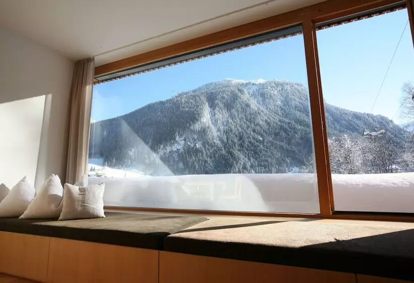 Bio Hotel Saladina