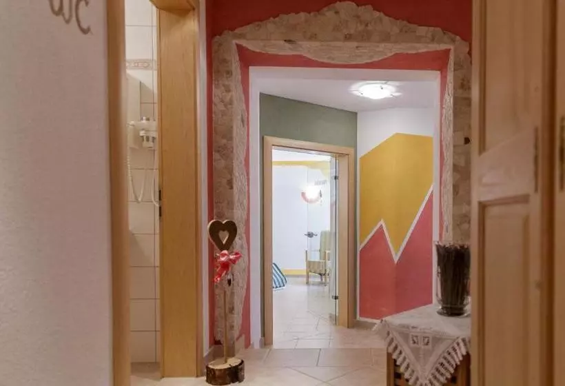 ホテル Apartments Gannerhof