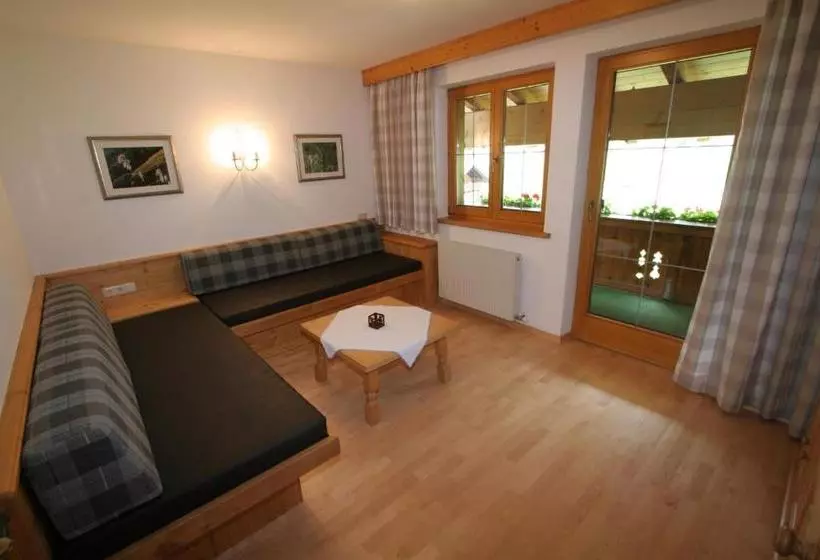 هتل Appartement Top Tirol