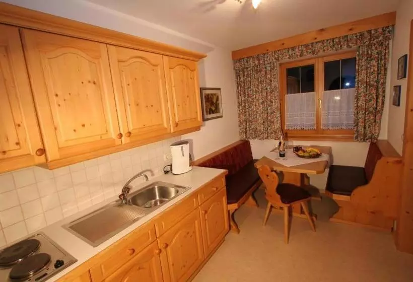 هتل Appartement Top Tirol