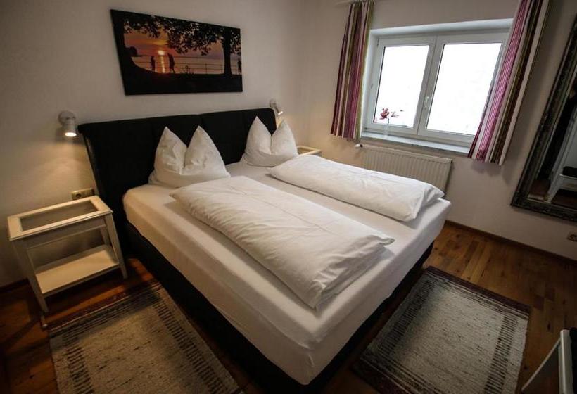 فندق Appartements Sam