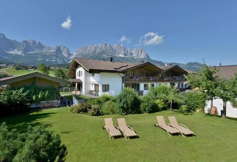 هتل Appartements Schedererhaus