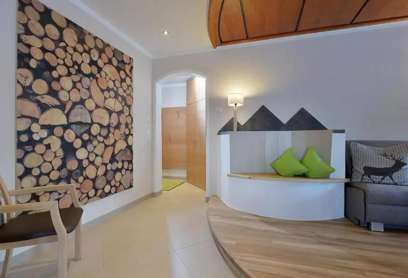 هتل Appartements Schedererhaus