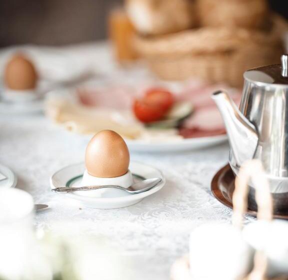 Отель Gästehaus Manuela Puchmayr