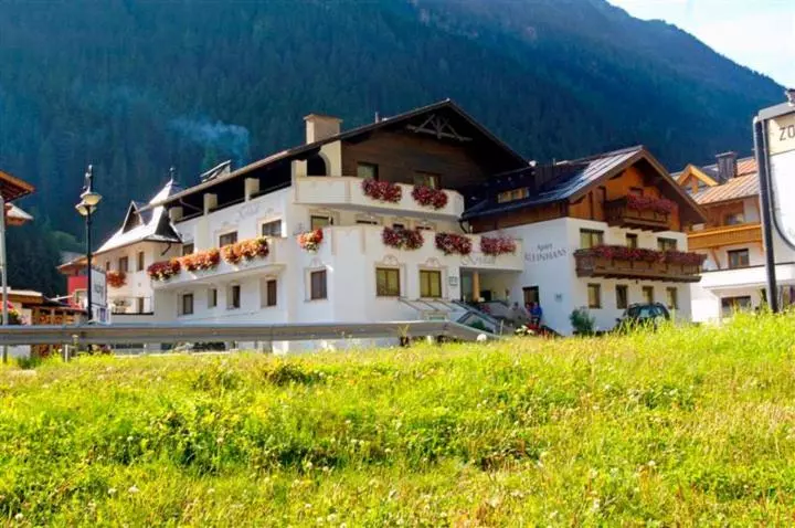 Hotelli Kristall B&b
