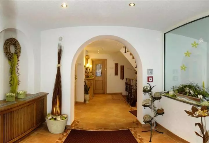 Hotelli Kristall B&b