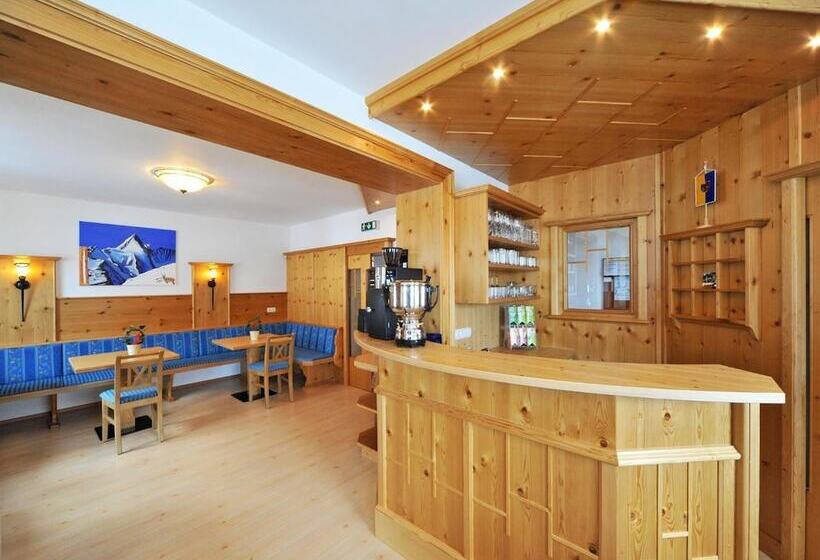 酒店 Pension Bergkristall