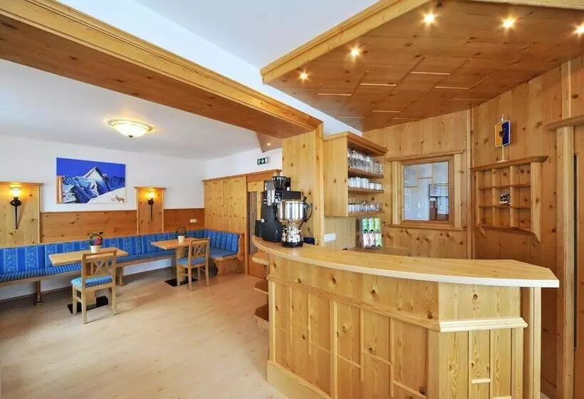 Hotelli Pension Bergkristall