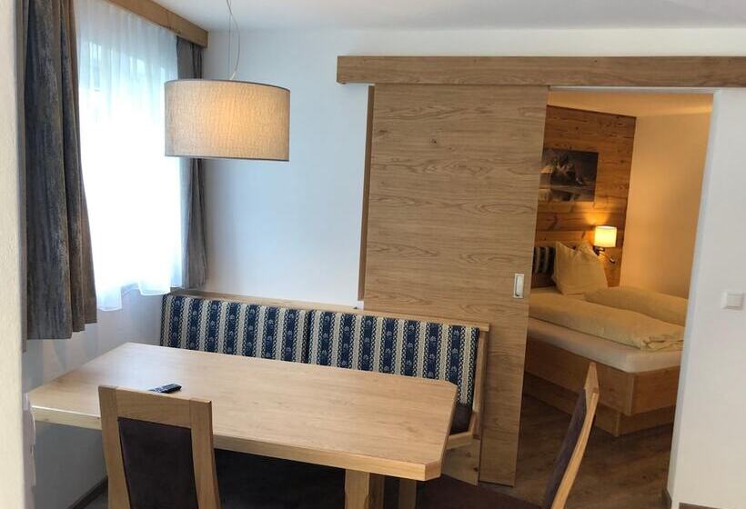 酒店 Pension Bergkristall