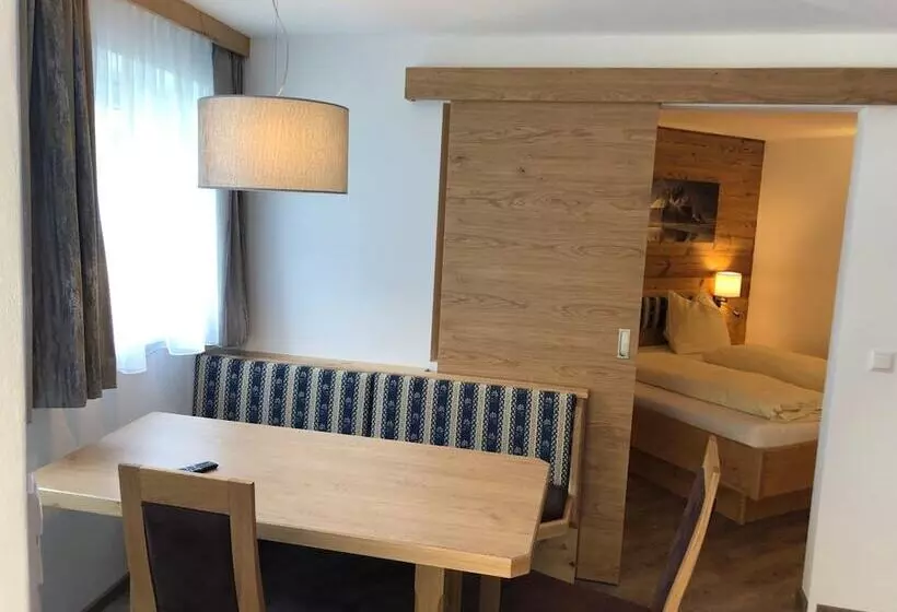 Hotelli Pension Bergkristall