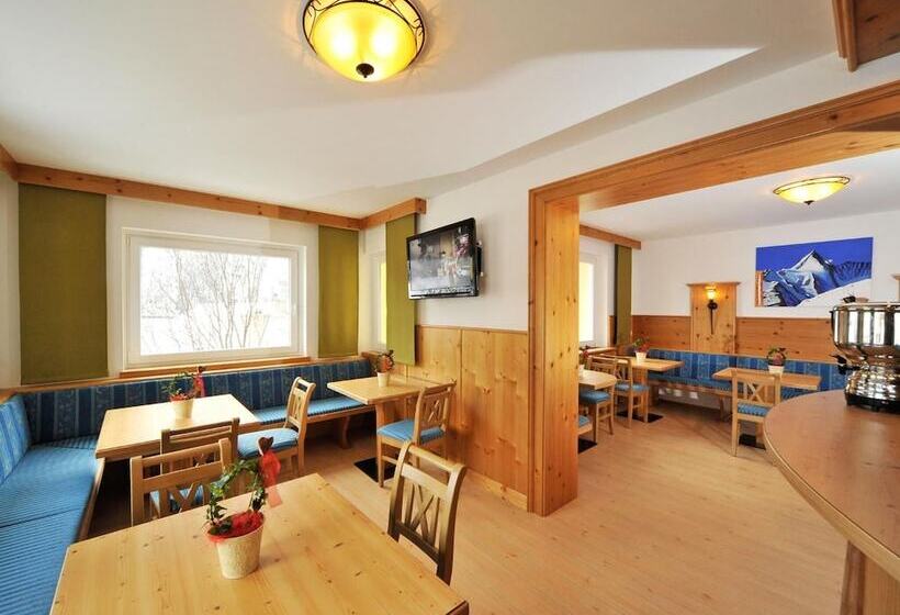 酒店 Pension Bergkristall