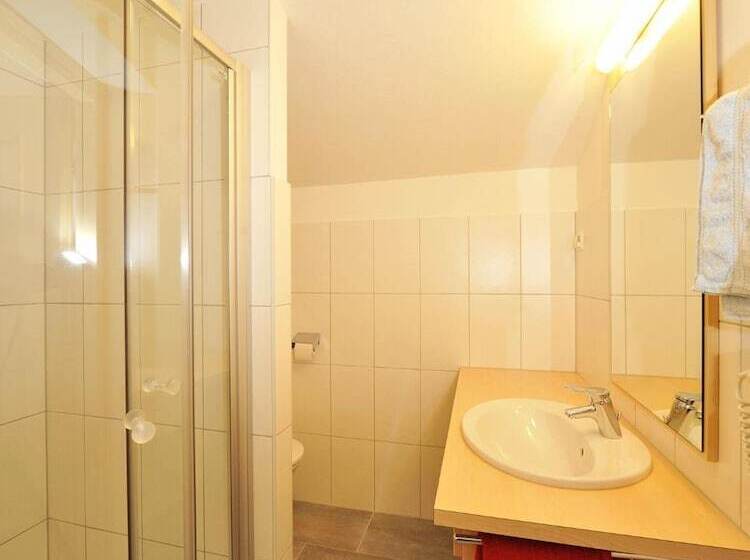 酒店 Pension Bergkristall