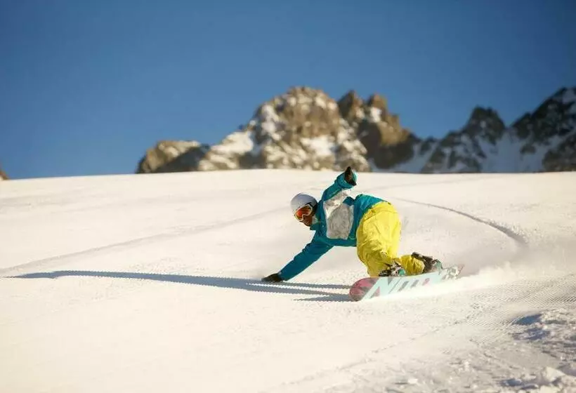 هتل Pension Tirol