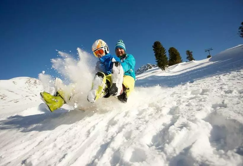 هتل Pension Tirol