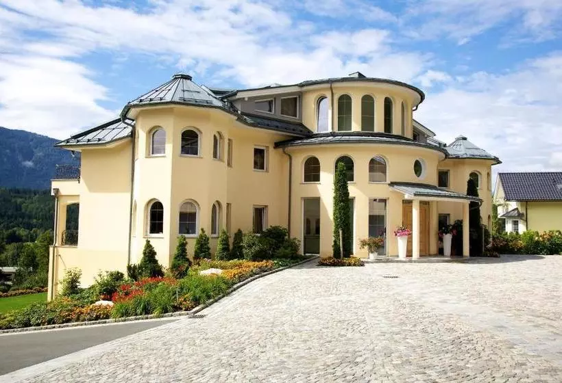 ホテル Villa Victoria