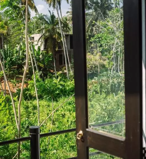 Retkeilymaja Chill Vibes Hiriketiya