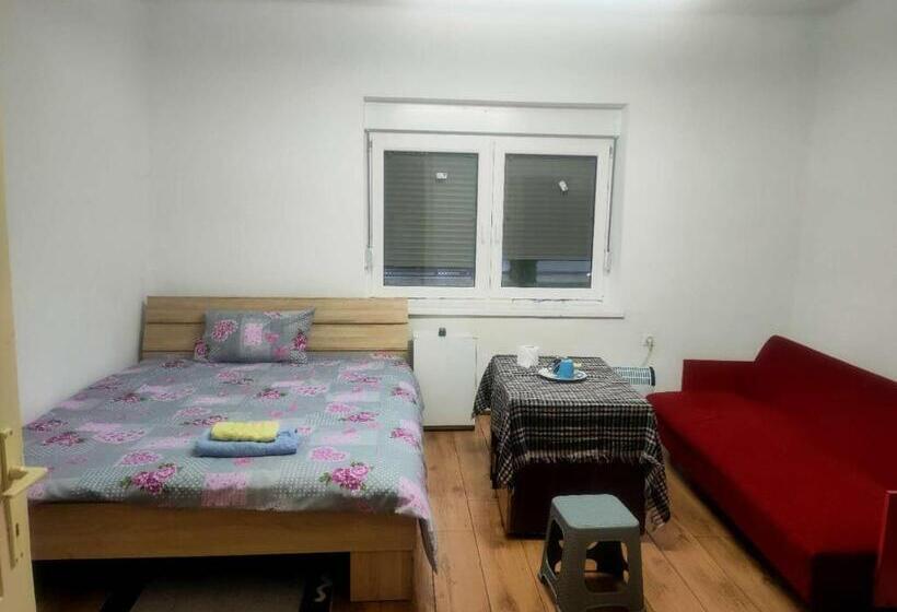 تختخواب و صبحانه Cozy Family Hotel Add Meals