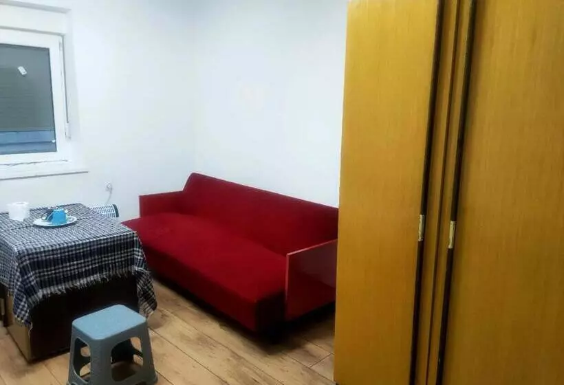 تختخواب و صبحانه Cozy Family Hotel Add Meals