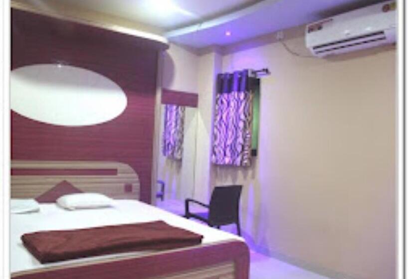 Отель Bhaktavatsal Tuljapur