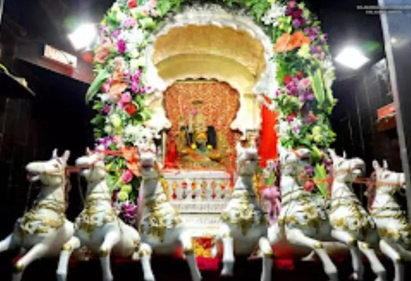 Hotelli Bhaktavatsal Tuljapur