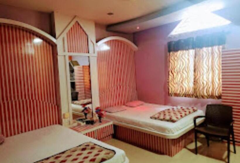 Отель Bhaktavatsal Tuljapur