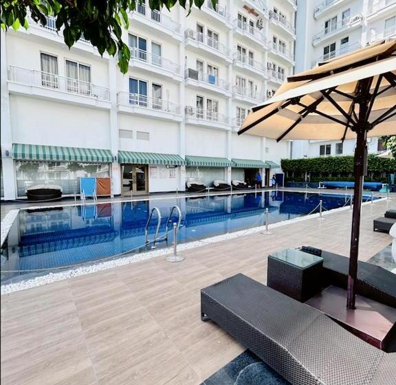 هتل Country Inn & Suites Lucknow Gomti Nagar