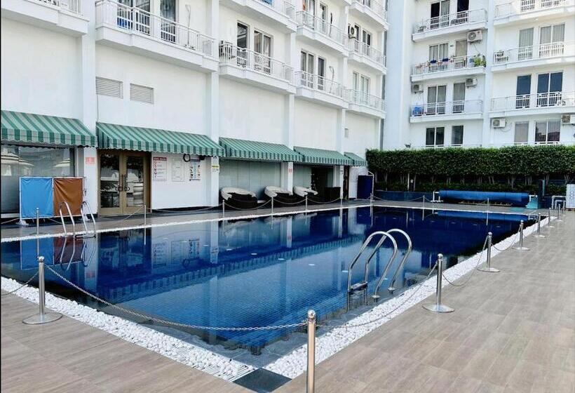 هتل Country Inn & Suites Lucknow Gomti Nagar