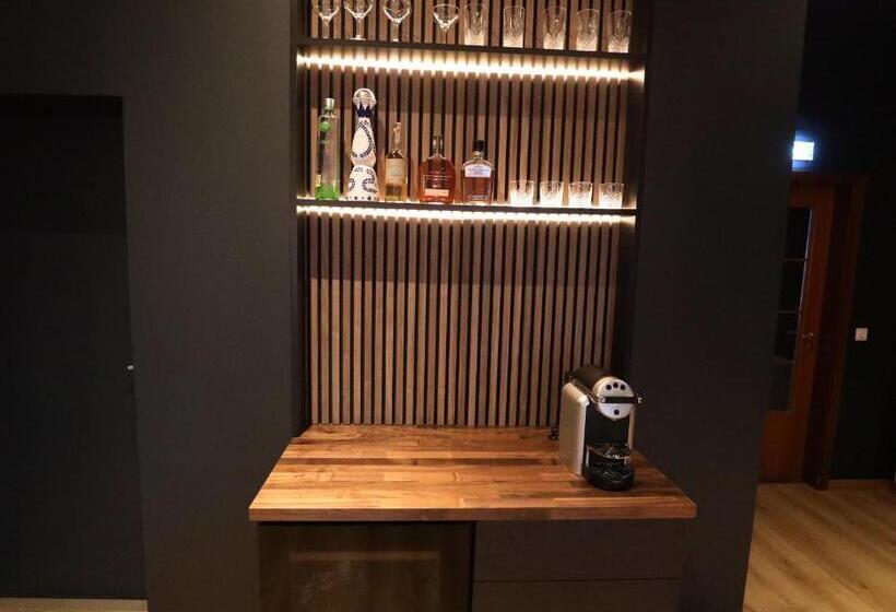 هتل Tindasel Lodge