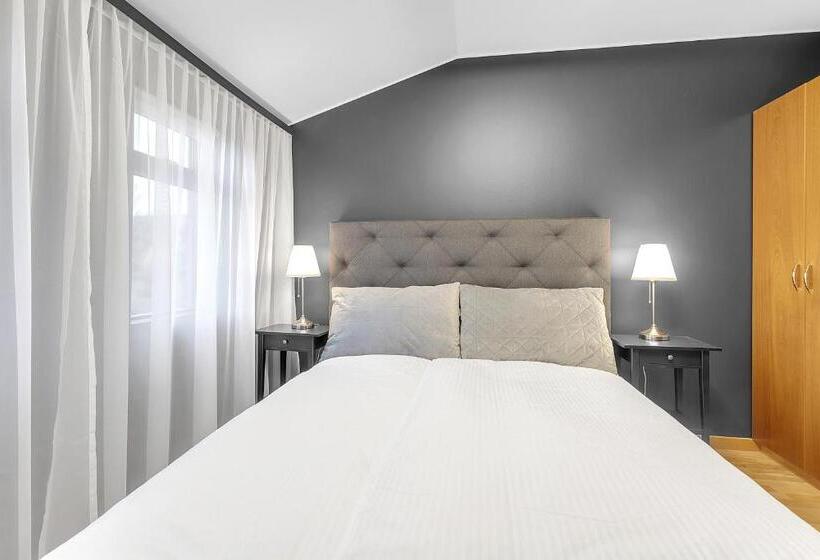 هتل Tindasel Lodge