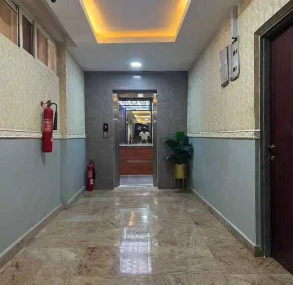 هتل Inkova Airport