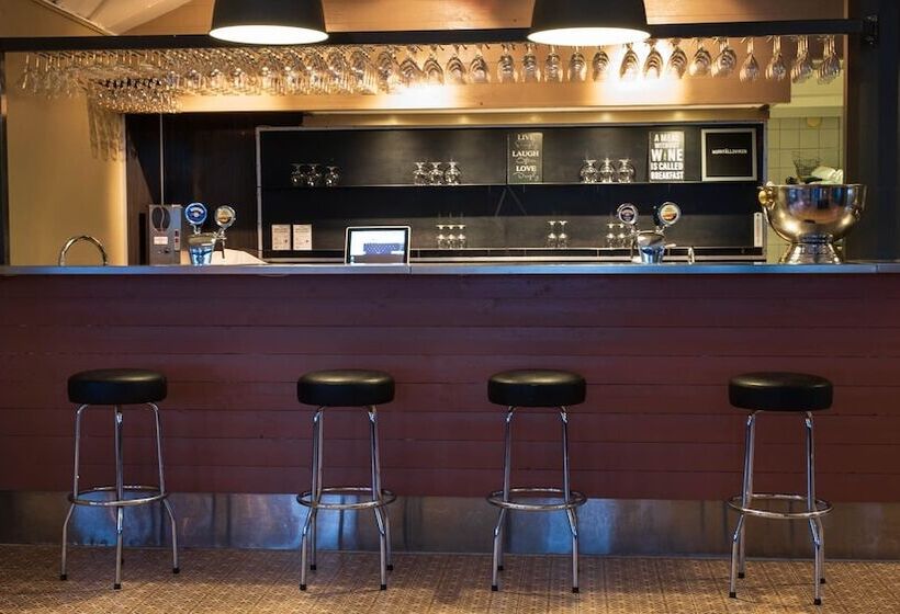 فندق Norrfällsvikens Rum & Kök