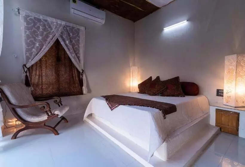 Hotelli Shalom Corbett’s Hillside Hideaway