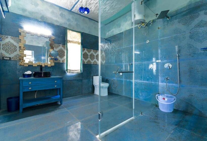 Отель Shalom Corbett’s Hillside Hideaway