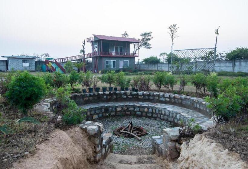 Отель Shalom Corbett’s Hillside Hideaway