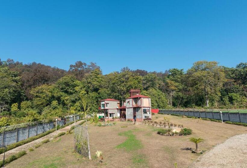 Отель Shalom Corbett’s Hillside Hideaway