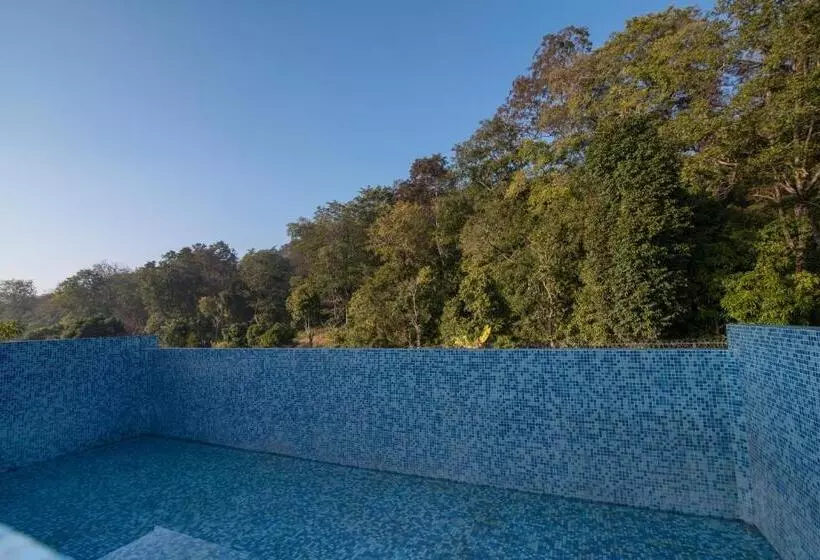 Hotelli Shalom Corbett’s Hillside Hideaway