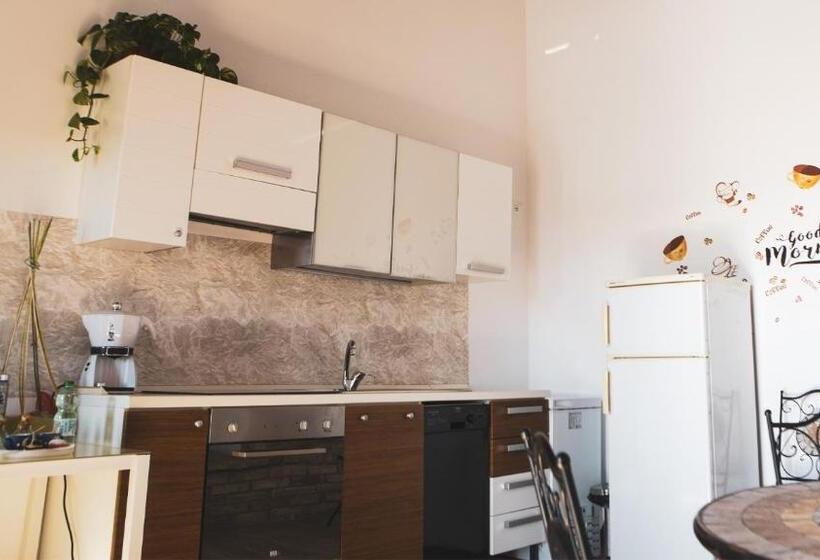 בית מלון כפרי Tenute Donna Franca