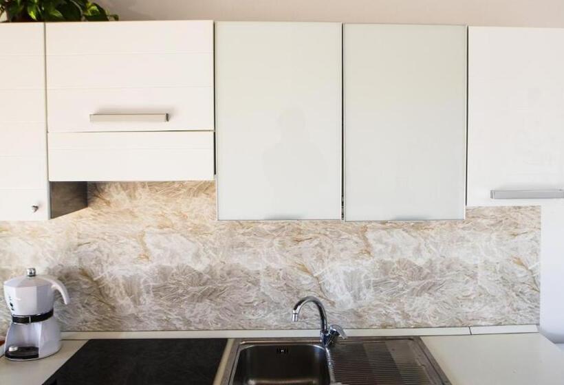 בית מלון כפרי Tenute Donna Franca