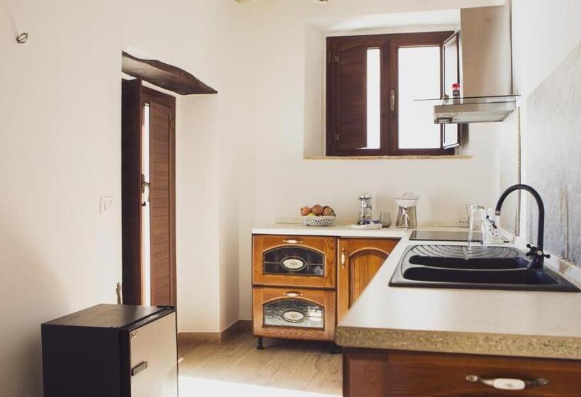 בית מלון כפרי Tenute Donna Franca