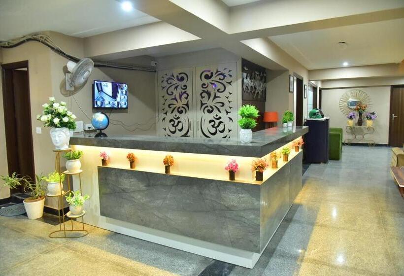 فندق Wedlock Premium Sohna Road